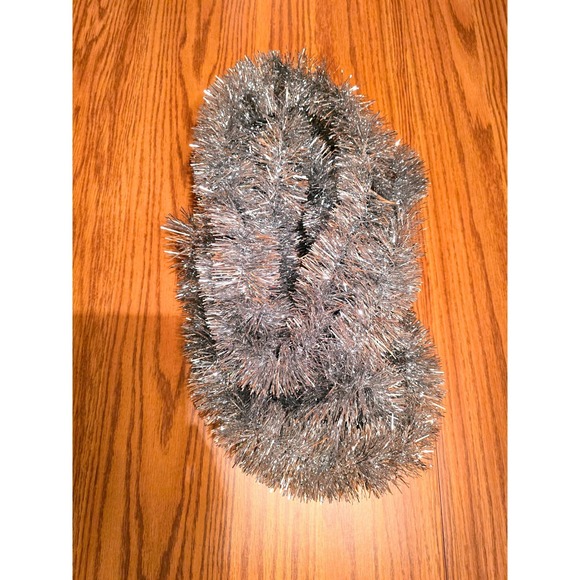 Silver Tinsel Garland Christmas Holiday‎ Party Decor, Excellent Condition - Picture 3 of 4